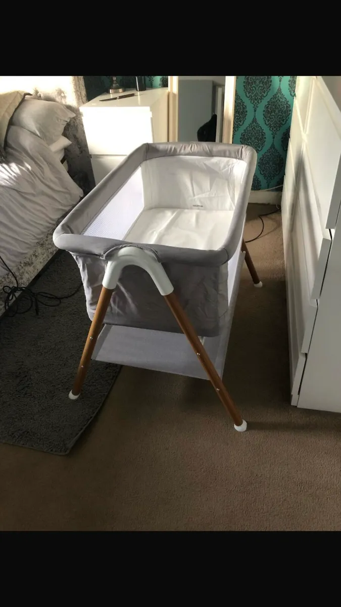 Babylo You and Me crib - Image 1