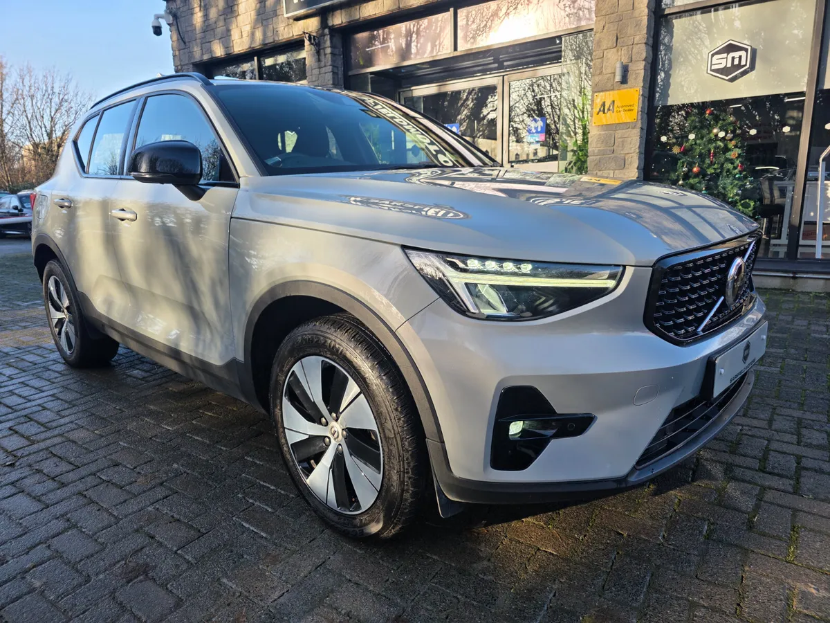 2023 VOLVO XC40 RECHARGE T6 PLUS DARK AWD 350 BHP - Image 2