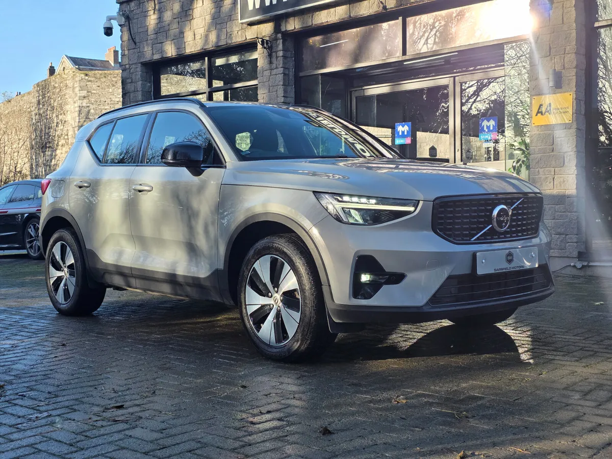 2023 VOLVO XC40 RECHARGE T6 PLUS DARK AWD 350 BHP - Image 4