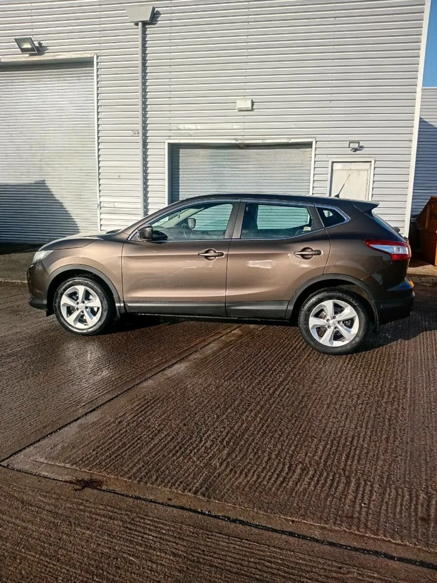 Nissan Qashqai 2015 nct and taxed - Image 4