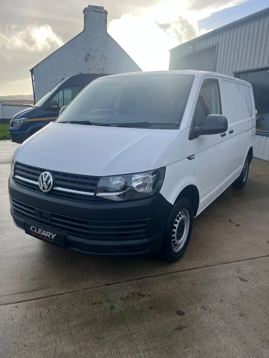 VW Transporter 2019, 2.0 TDI SWB, Full History - Image 3