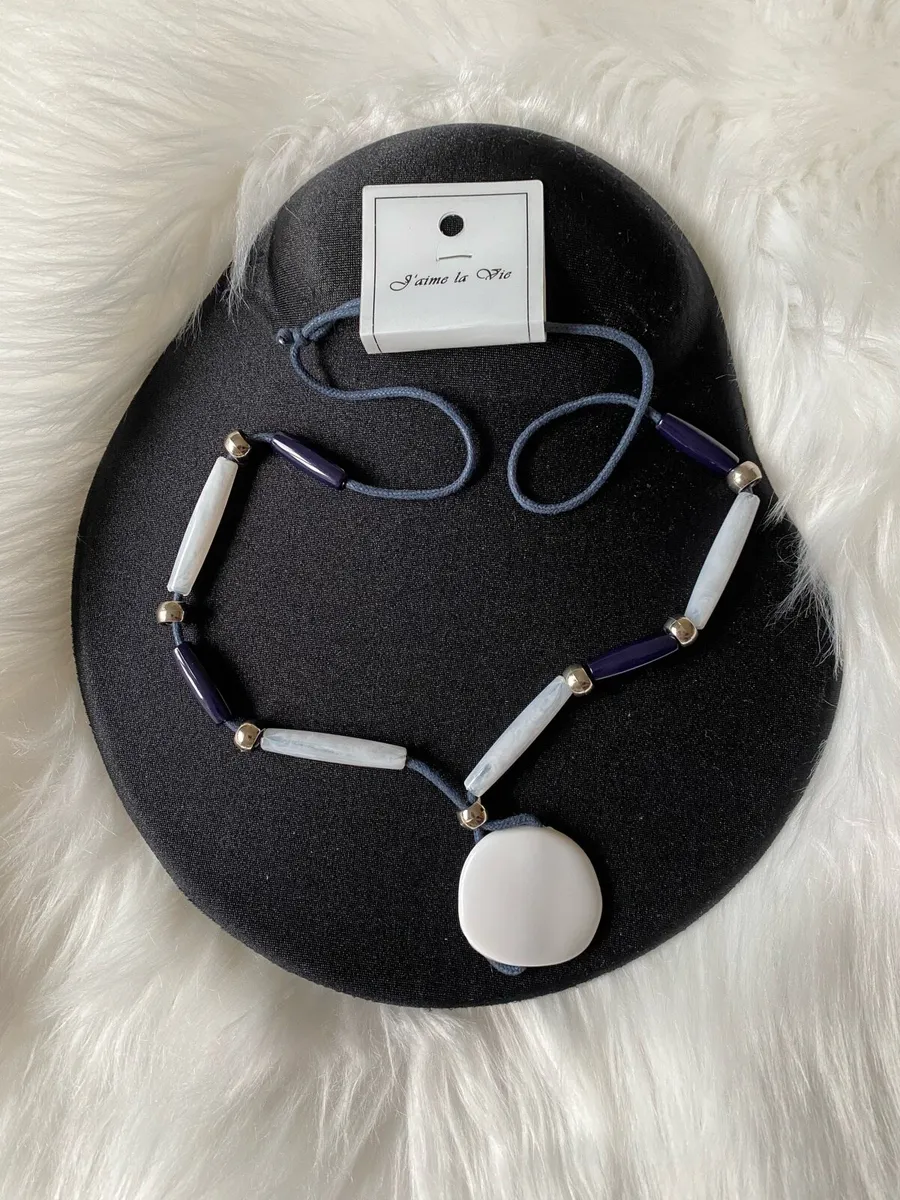 Brand New Jewellery J'AIME LA VIE Necklace - Image 1