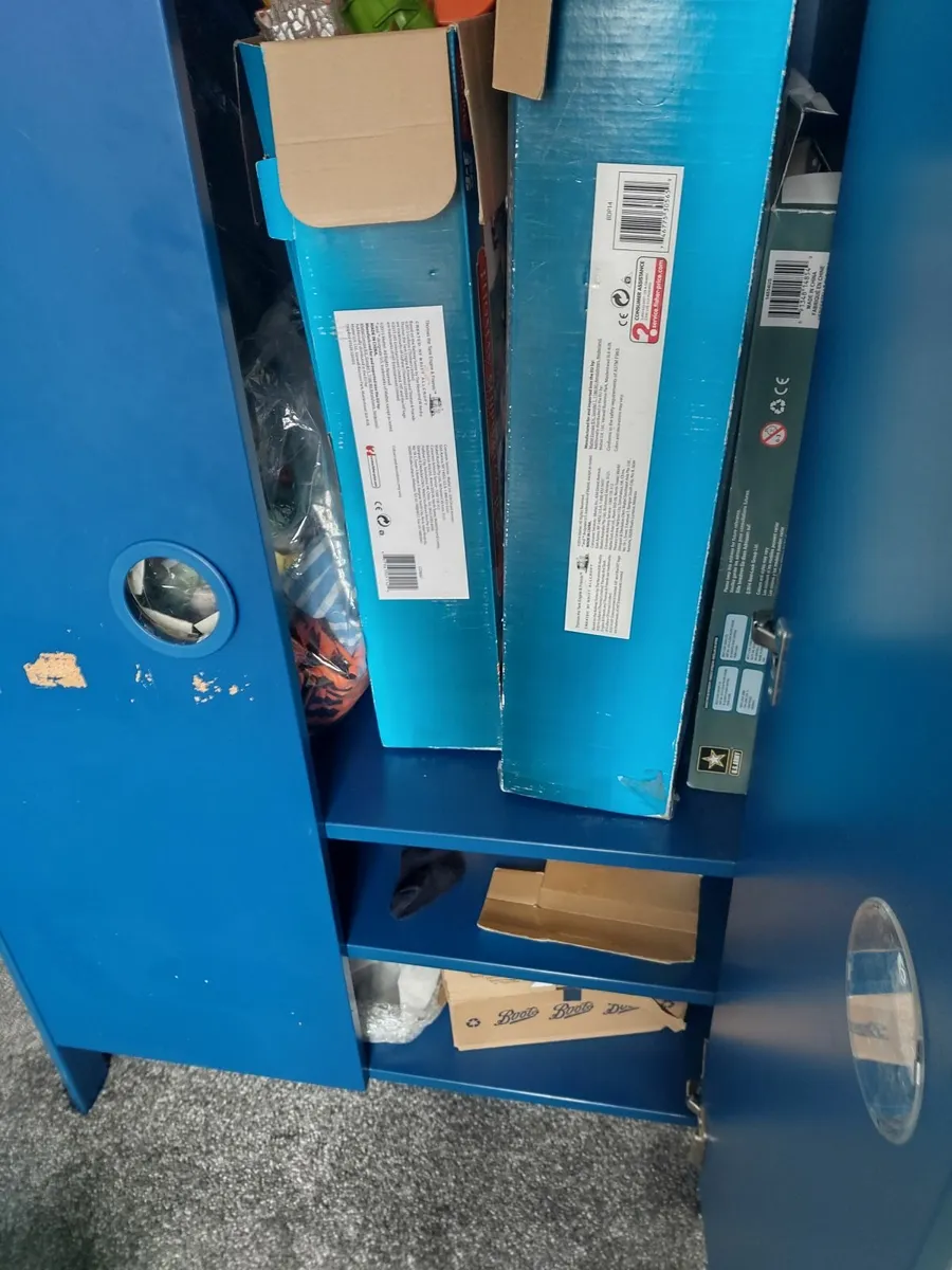 Blue wardrobe 140.cm *78*52 - Image 4