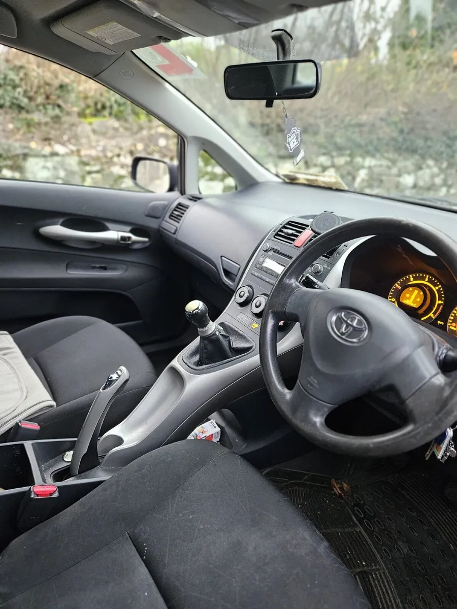 Toyota Auris 2008 - Image 4