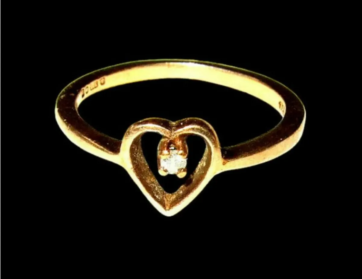 Vintage 9ct Hallmarked Diamond Suspension Ring - Image 1