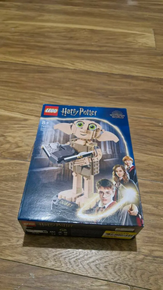 LEGO Harry Potter 76421 Dobby the House-Elf Figure - Image 4