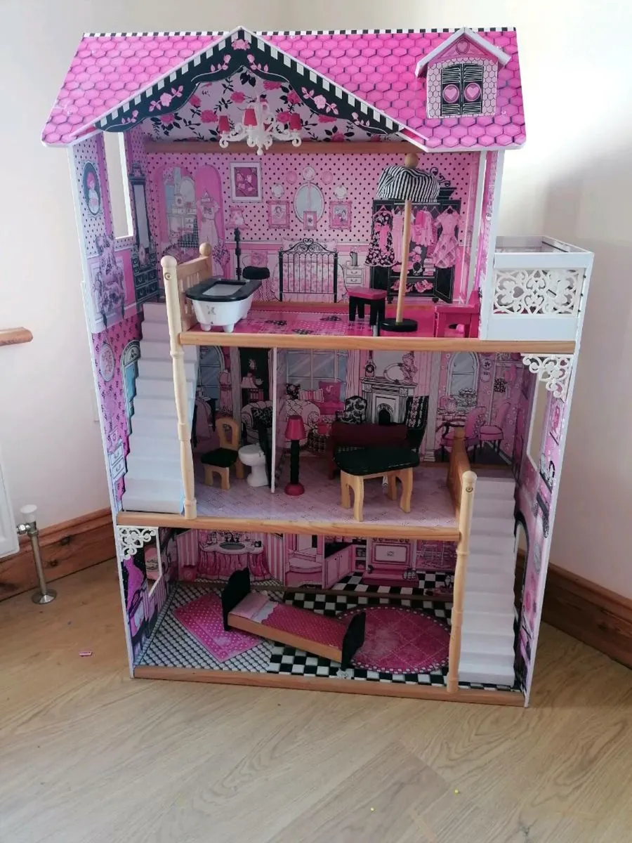 Dolls house - Image 2