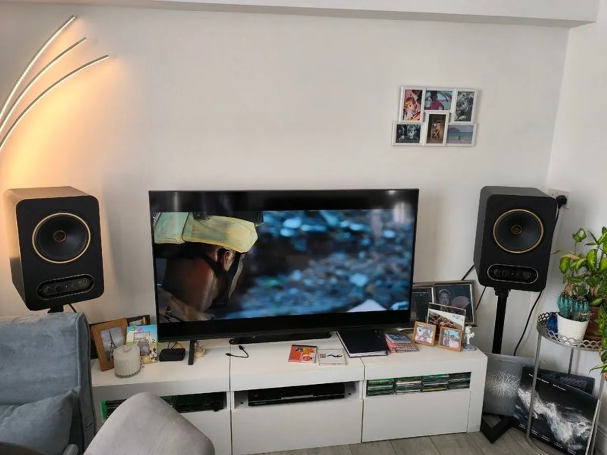 Tannoy gold 8 studio monitors - Image 1