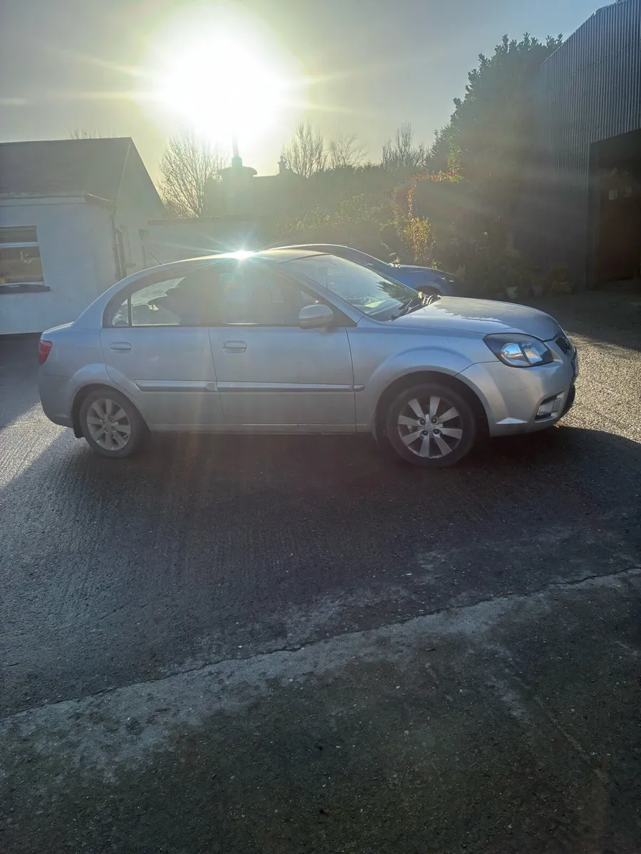 2010 Kia Rio nct 03/26 - Image 3