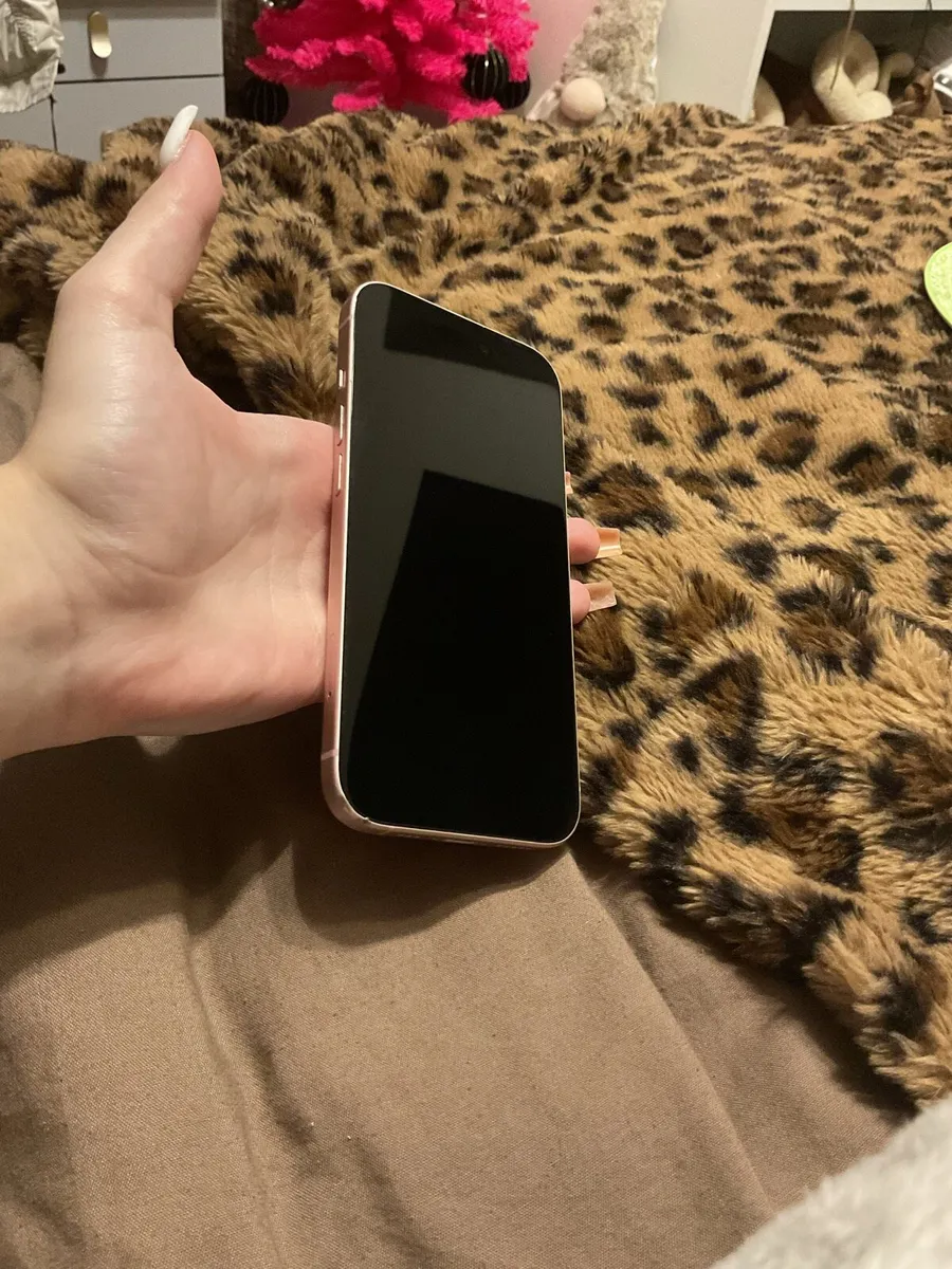 Pink iPhone 15 128gb - Image 2