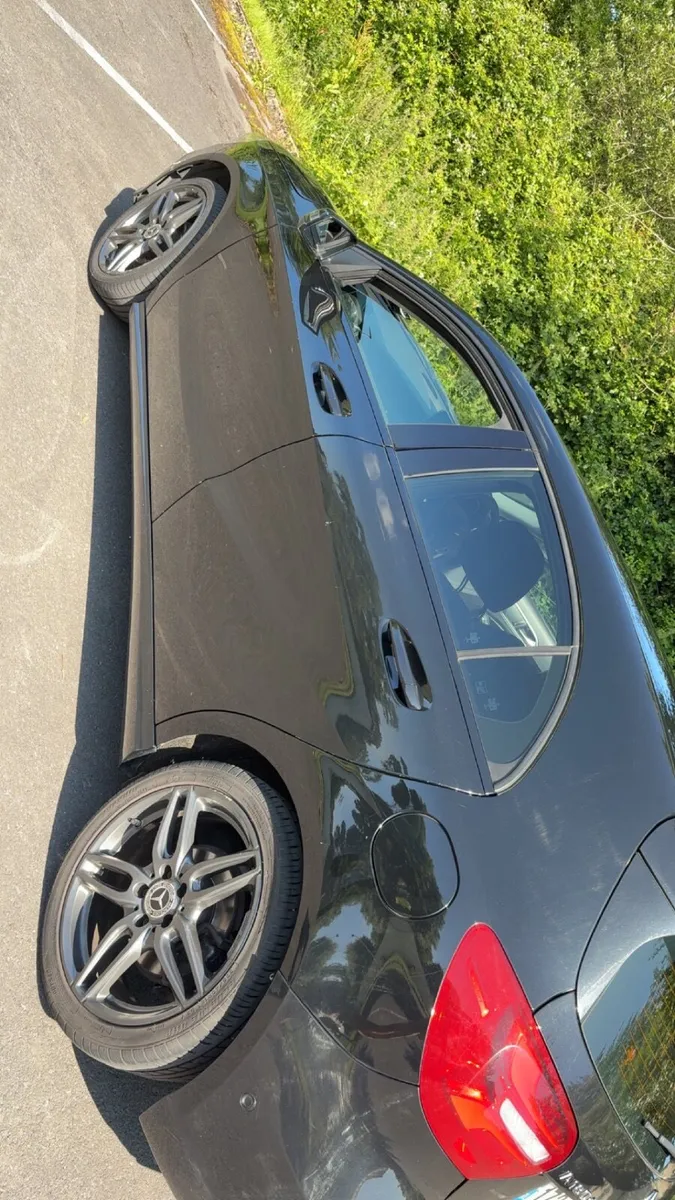 Mercedes-Benz A-Class 2017 - Image 3