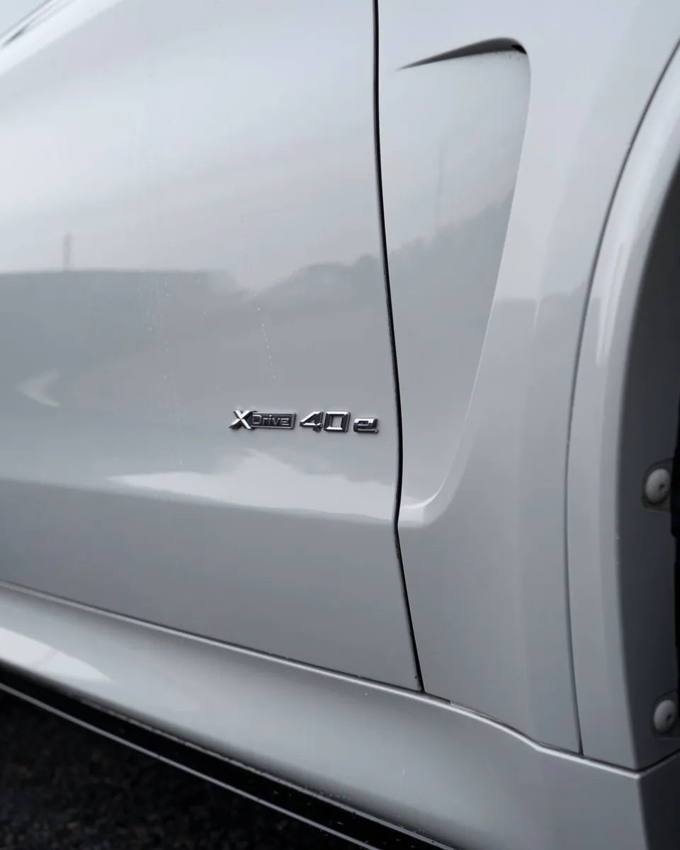 BMW X5 40e M SPORT - Image 2