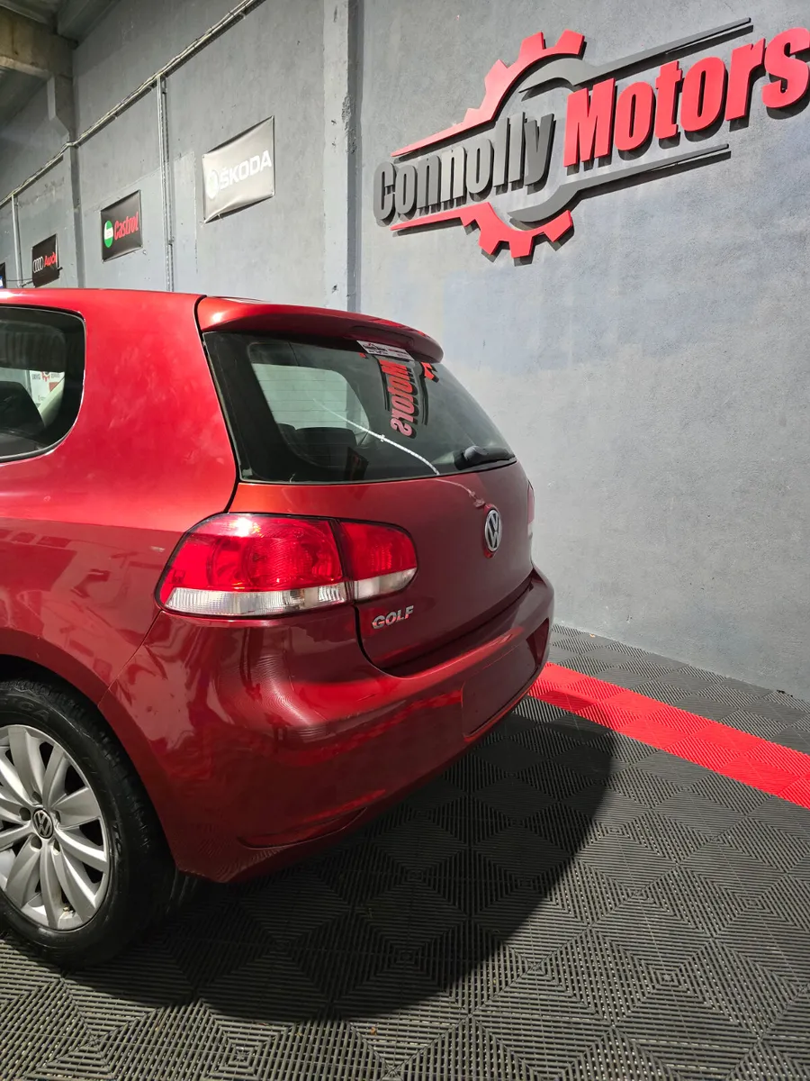 Volkswagen Golf 2010 - Image 4
