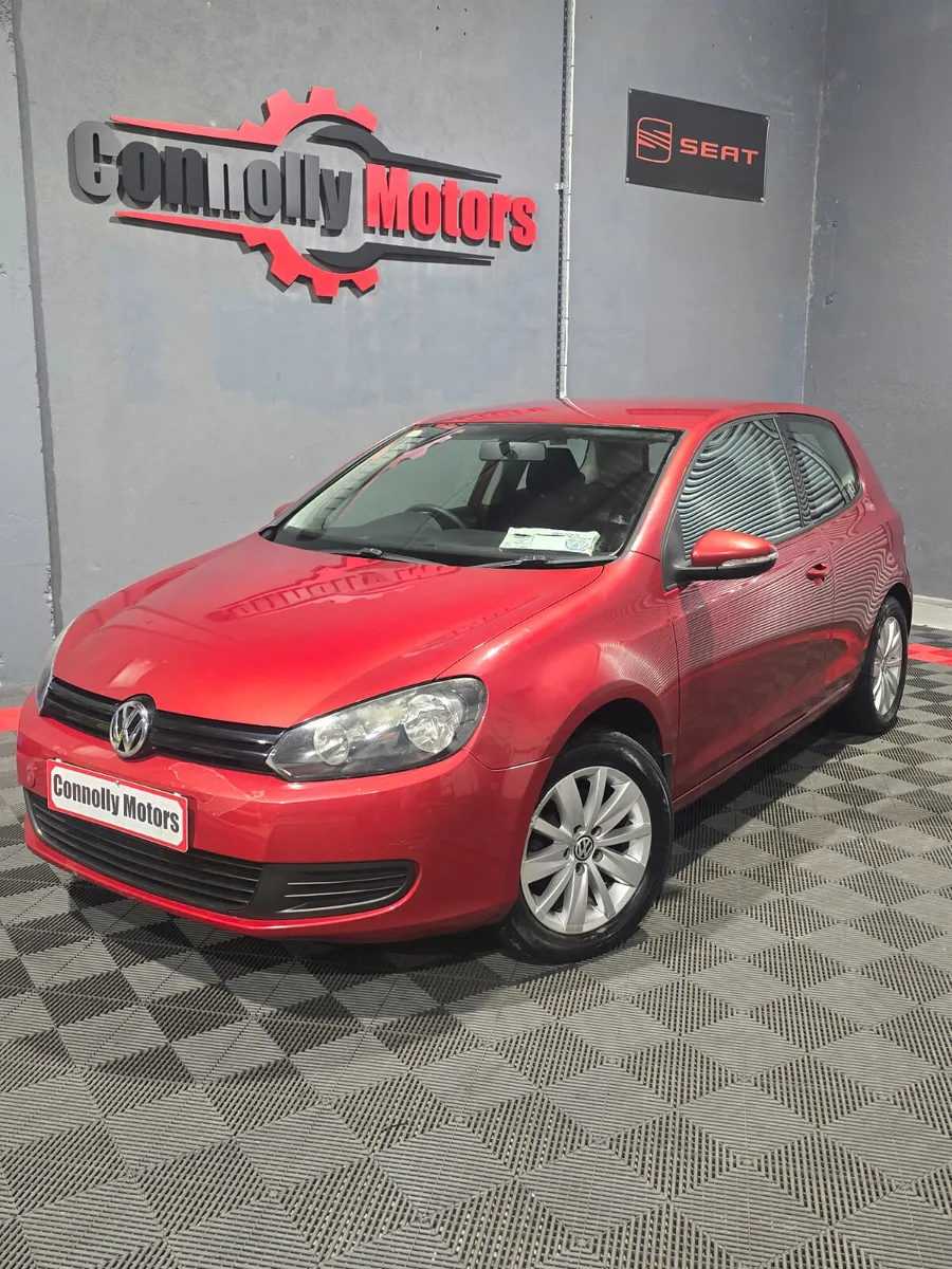 Volkswagen Golf 2010 - Image 1