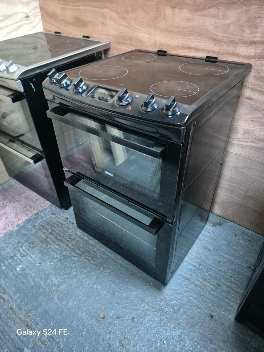 Zanussi Freestanding Electric Cooker 60cm - Image 1