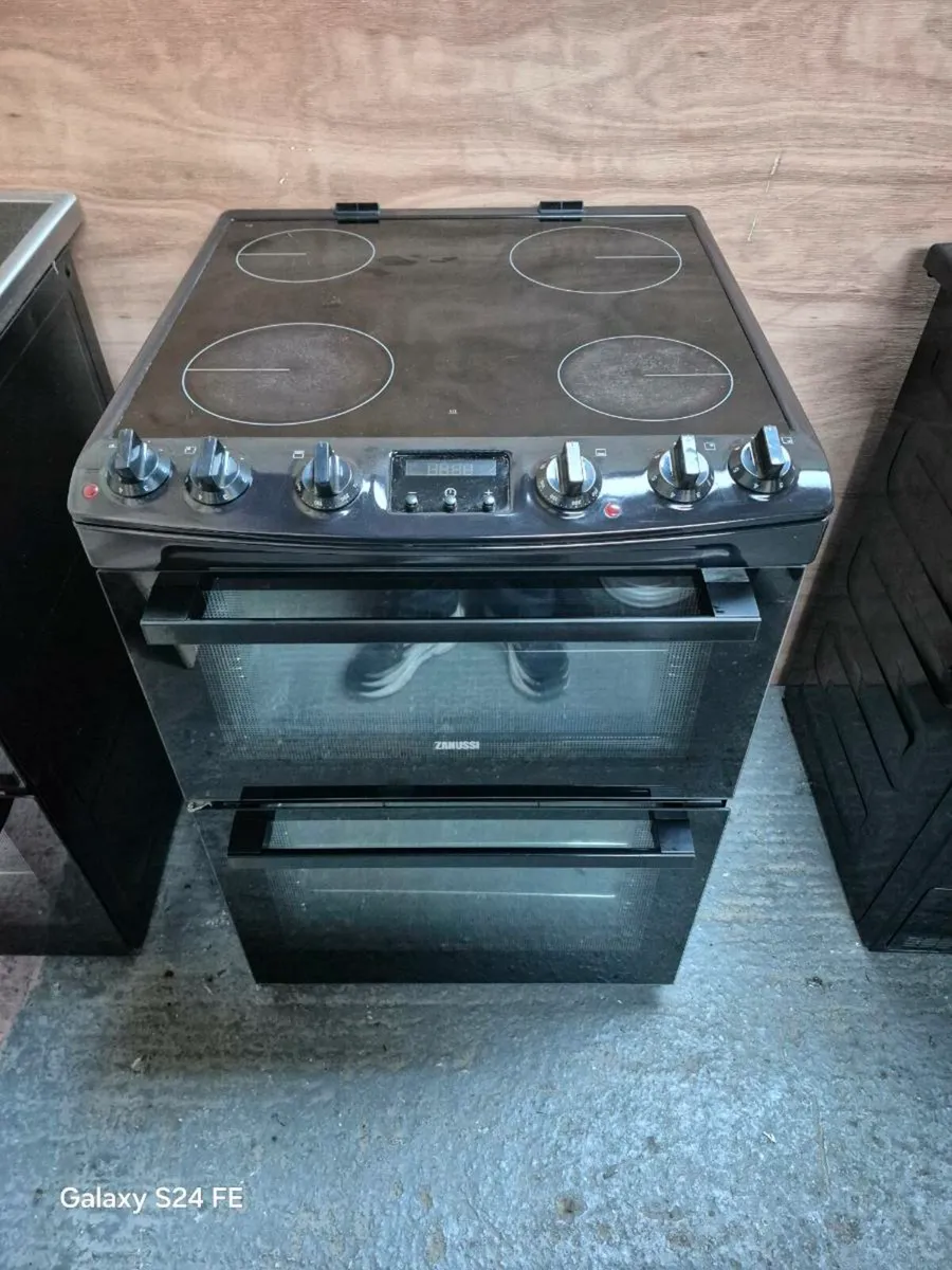 Zanussi Freestanding Electric Cooker 60cm - Image 3