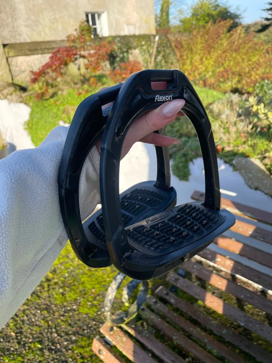 17” Berney bros Grand Prix International saddle - Image 3