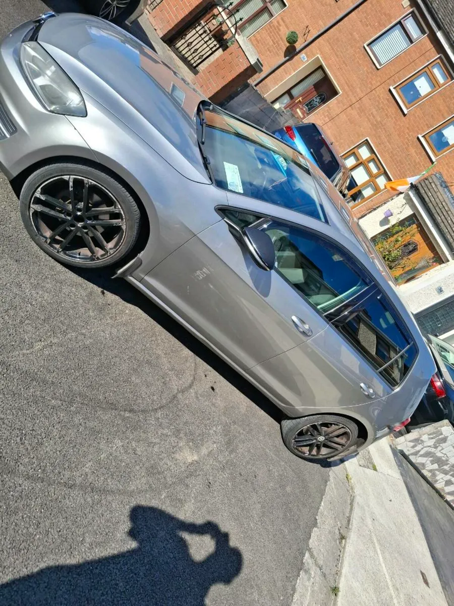 VW GOLF - Image 3