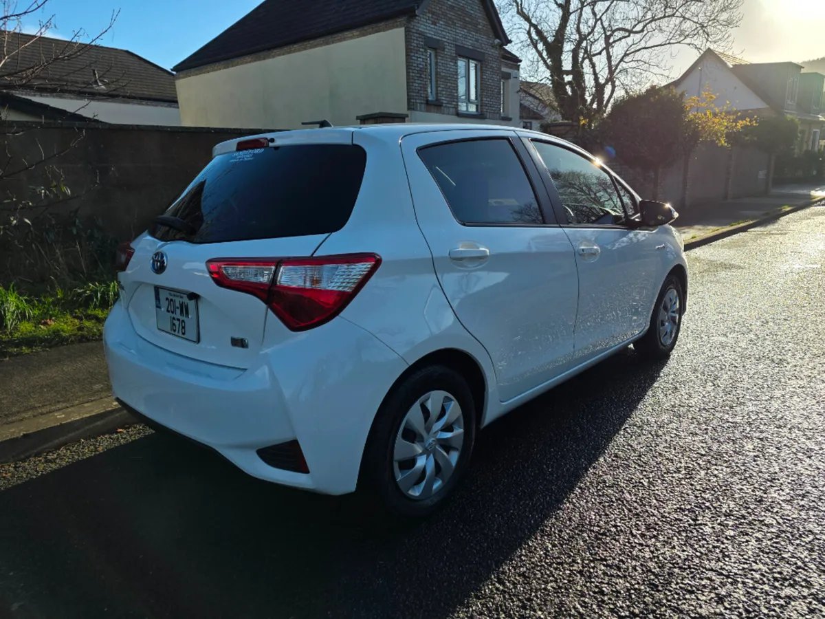 Toyota Yaris Automatic - Image 3