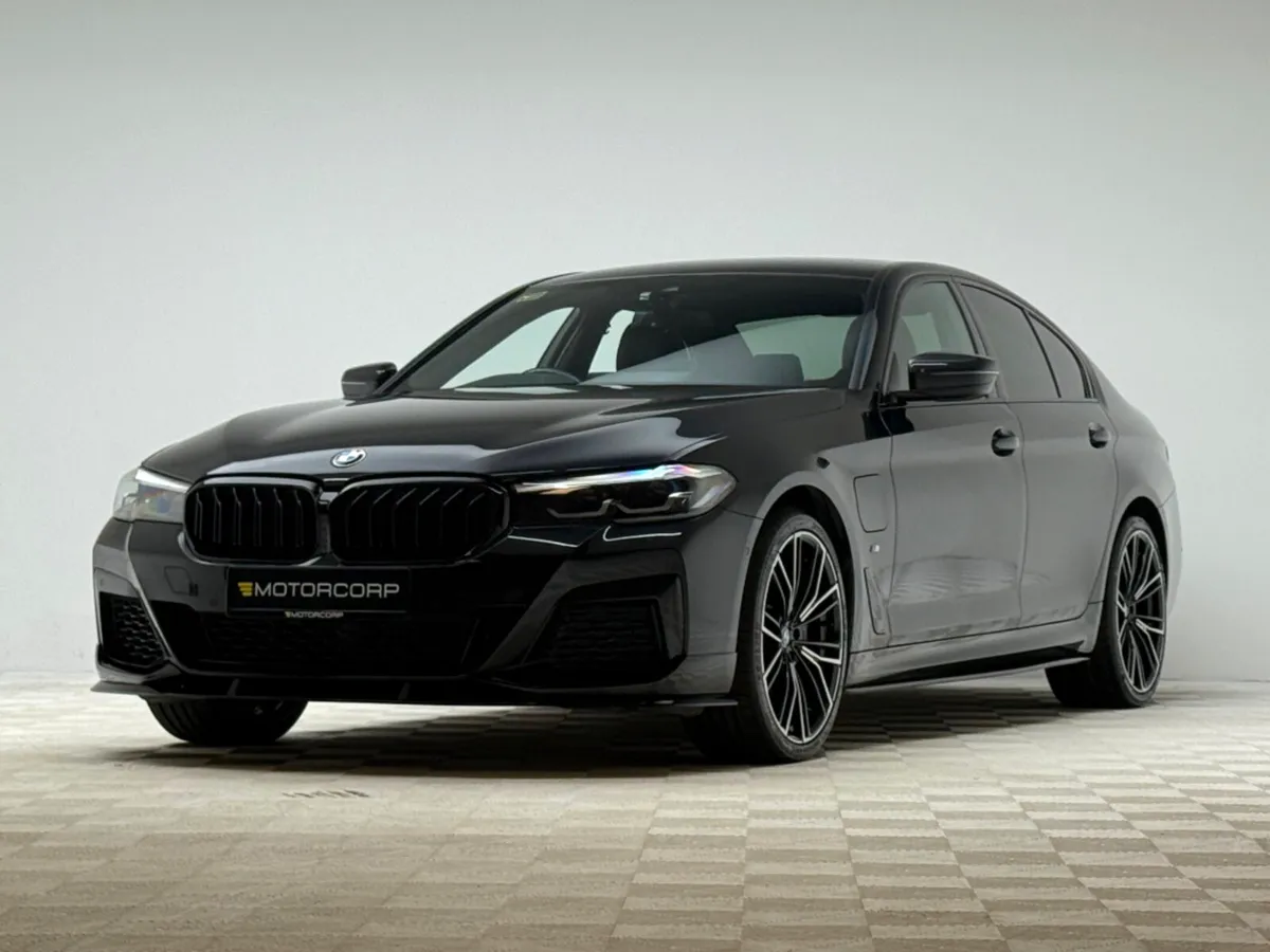 BMW 5-Series 530E M SPORT - Image 3