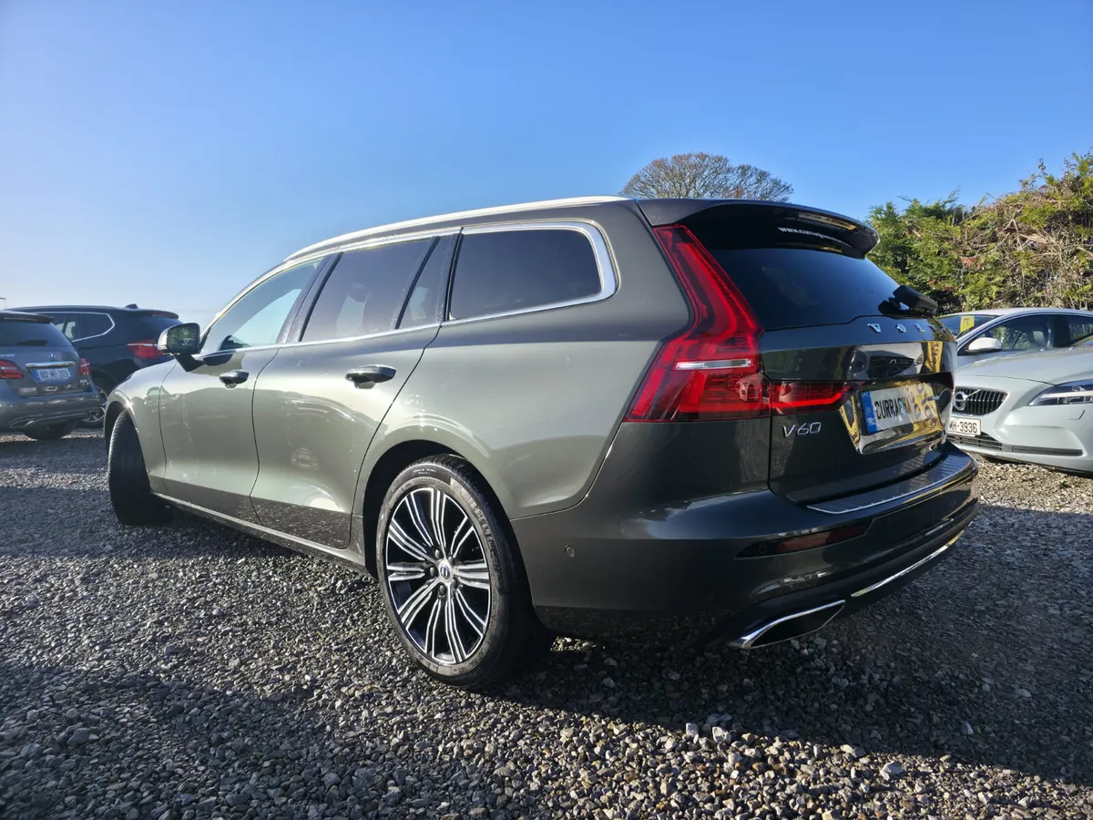 2021 Volvo V60 | B5 ­Inscription - Image 3