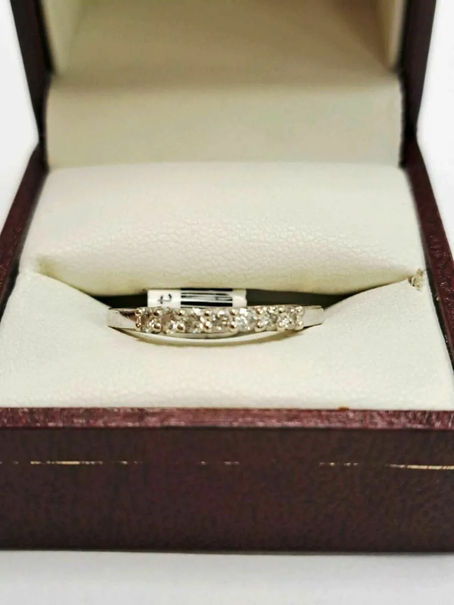9K White Gold Diamond Ring 9CT - Image 1