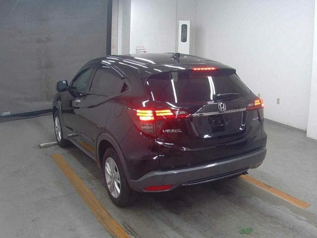 Honda Vezel FACTORY ALLOYS - REVERSE CAMERA - CRUI - Image 2