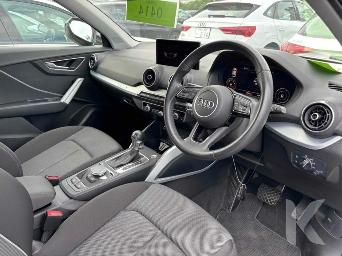 Audi Q2 TFSI SPORT - FACTORY ALLOYS - REVERSE CAME - Image 3