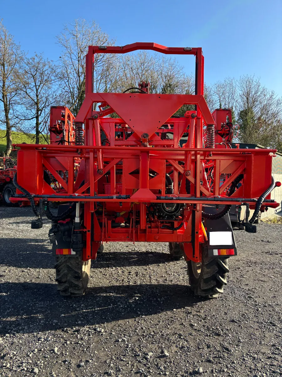 Sands Lowline- Self Propelled Sprayer - Image 4