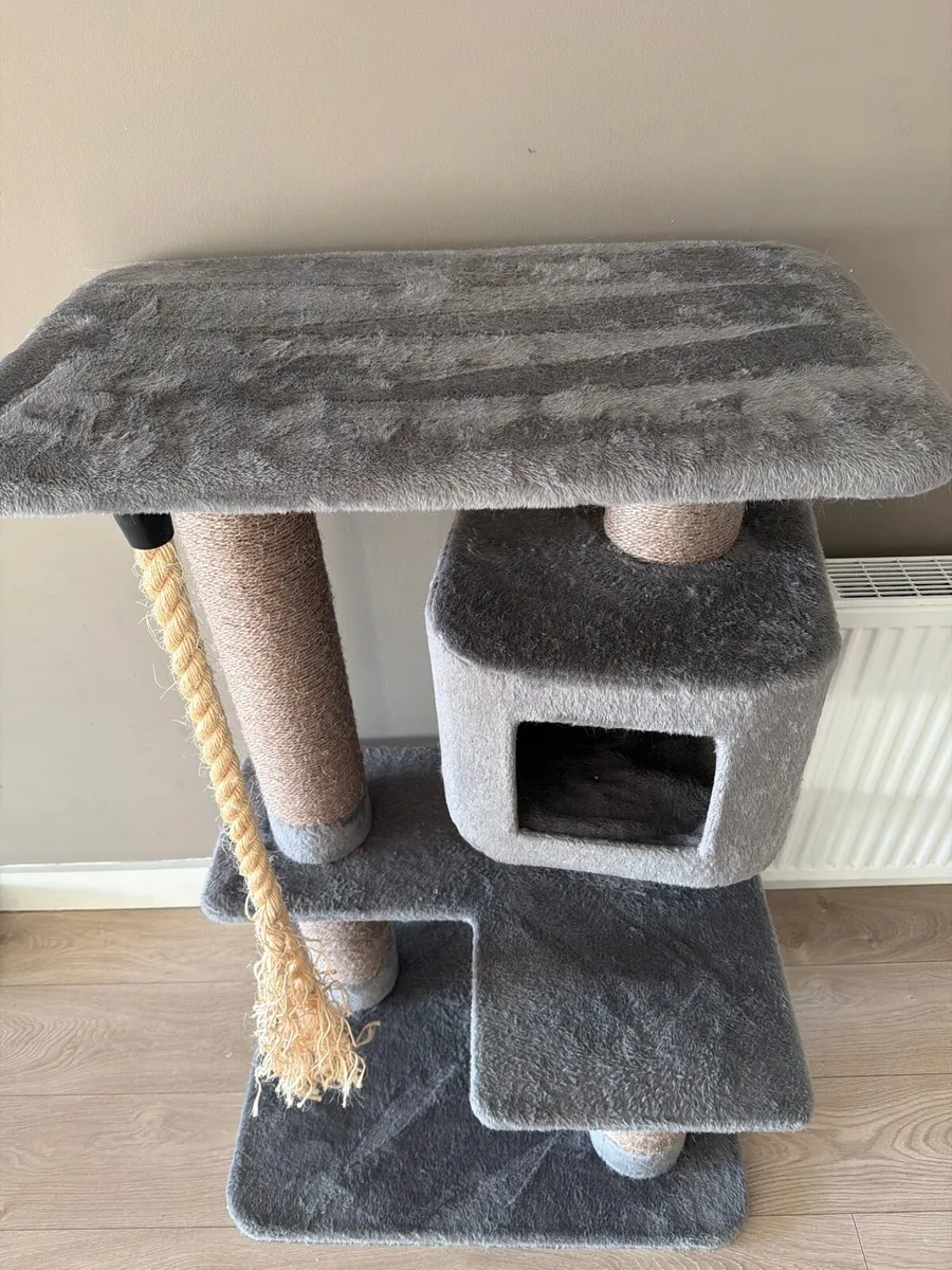 Cat tree - Image 2