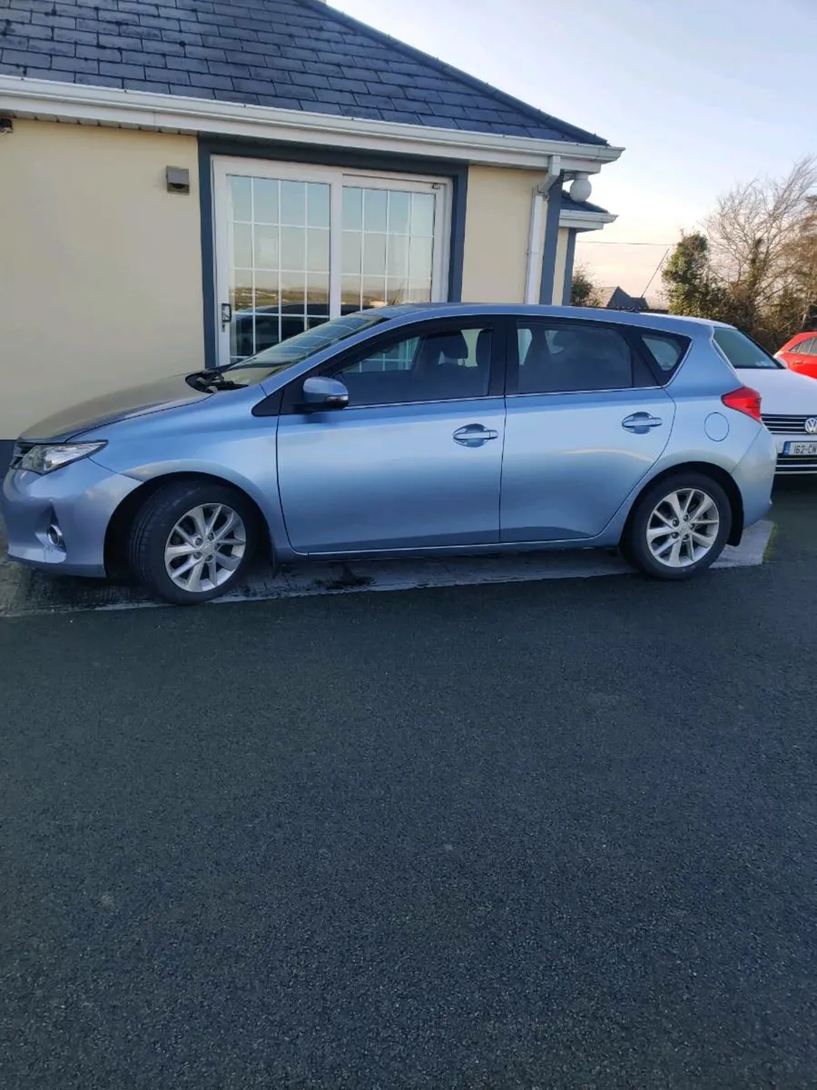 131 Toyota Auris 1.4 diesel €5500 ono - Image 2