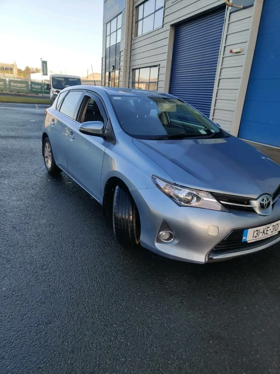 131 Toyota Auris 1.4 diesel €5500 ono - Image 3