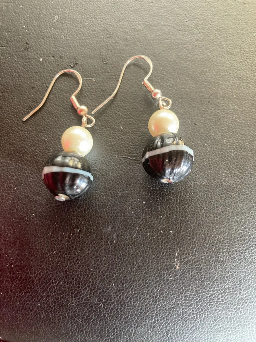 Sterling Silver drop earrings - Image 1