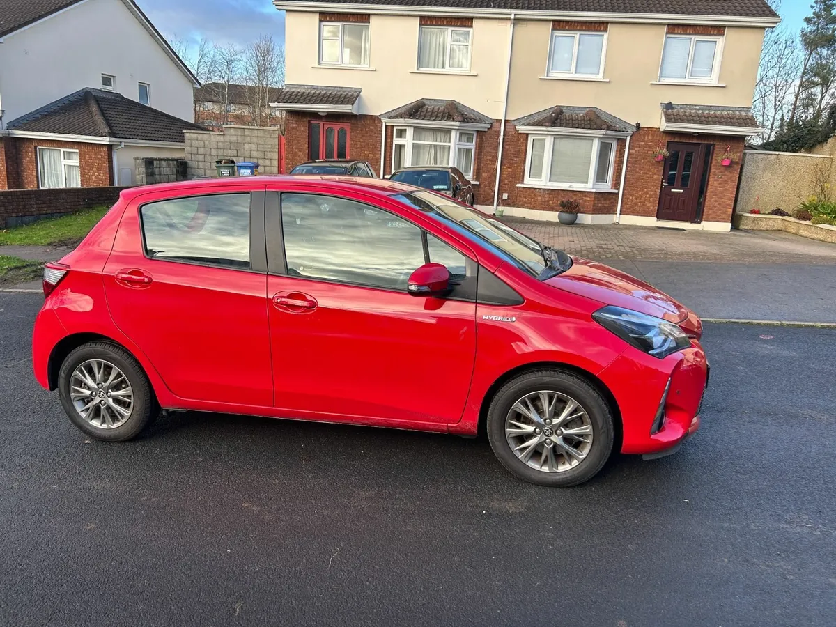Toyota Yaris 2017 1.5 AUTO - Image 3