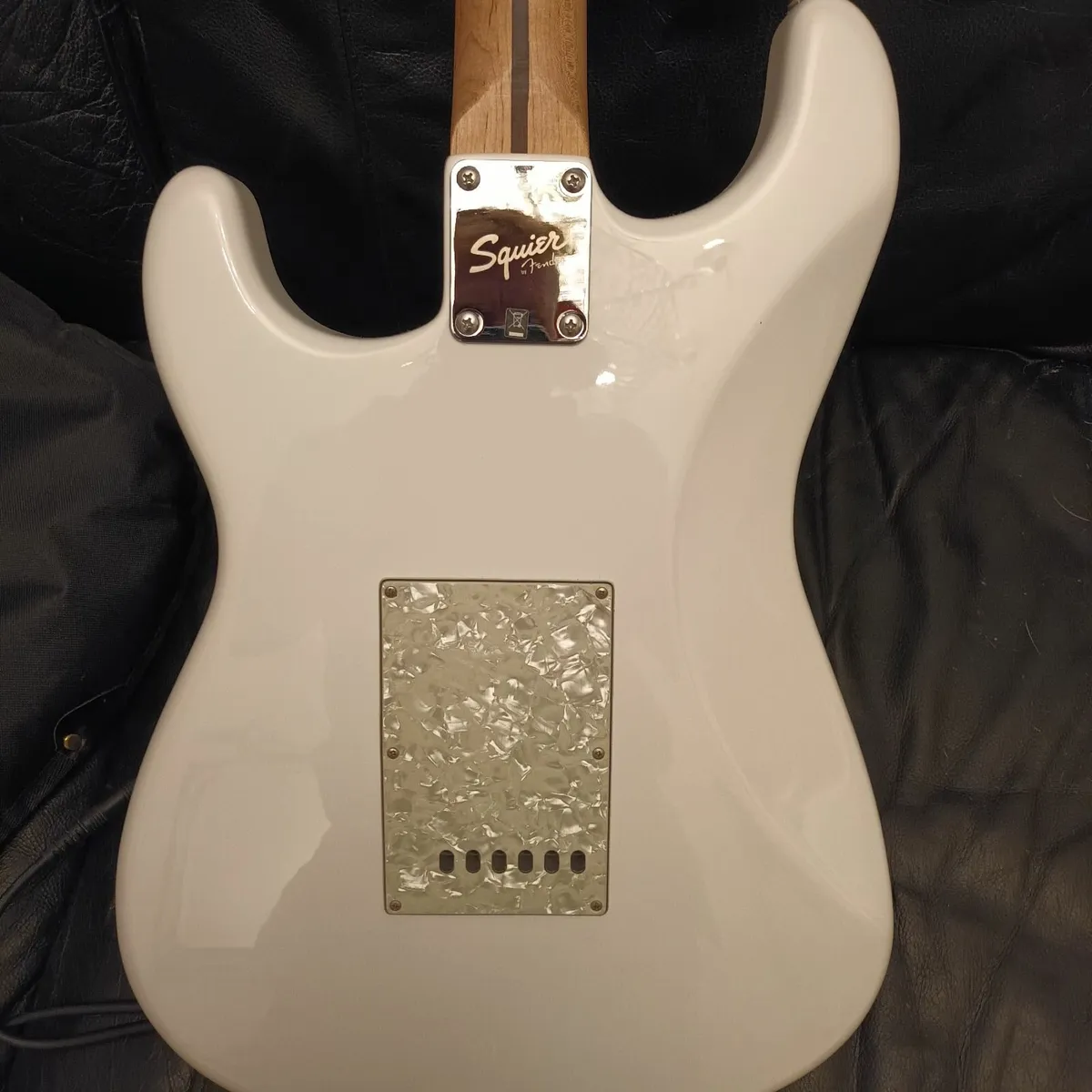 Electric guitar - Image 3