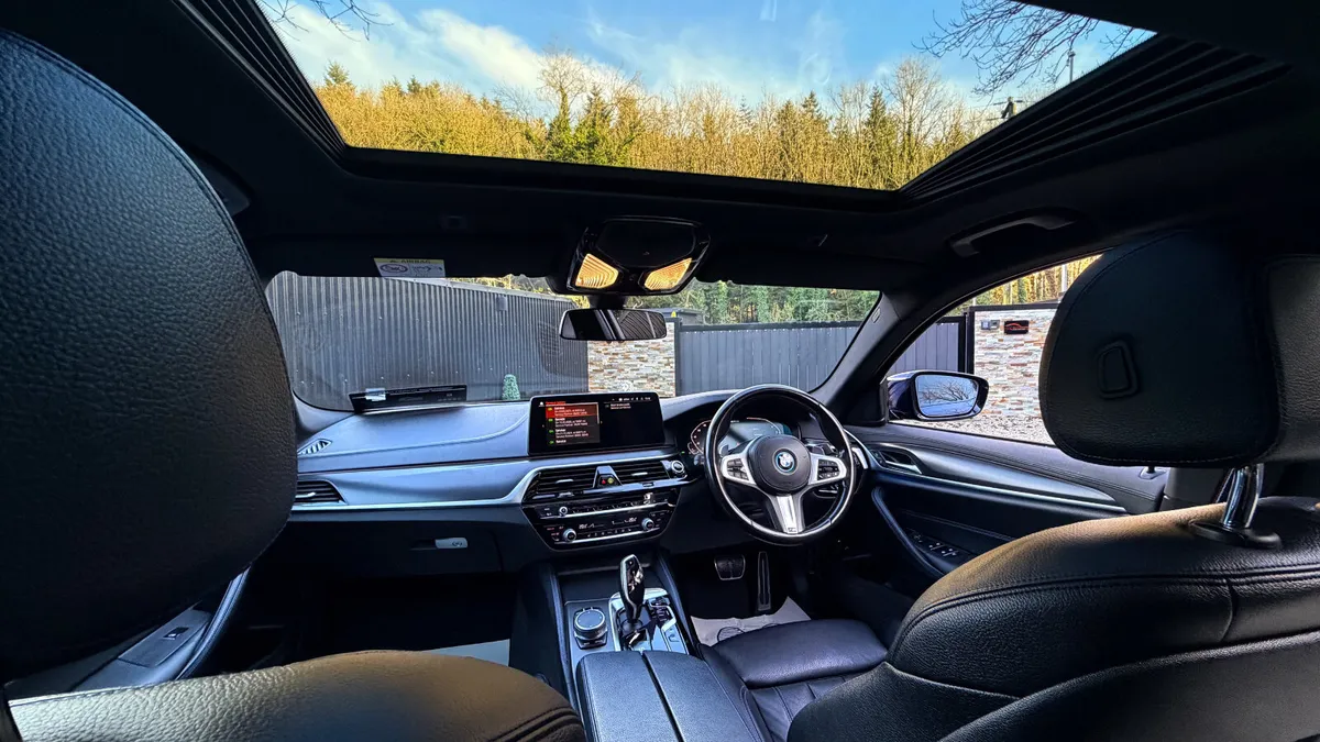 2021 (212) BMW 520D MSPORT PRO LCI X-DRIVE (4WD) - Image 3