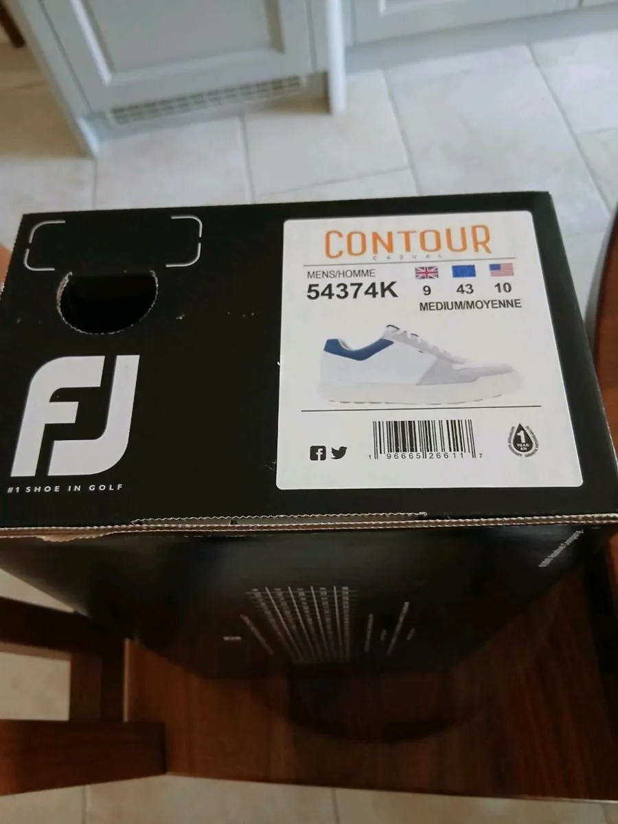 Golf shoes - Image 1