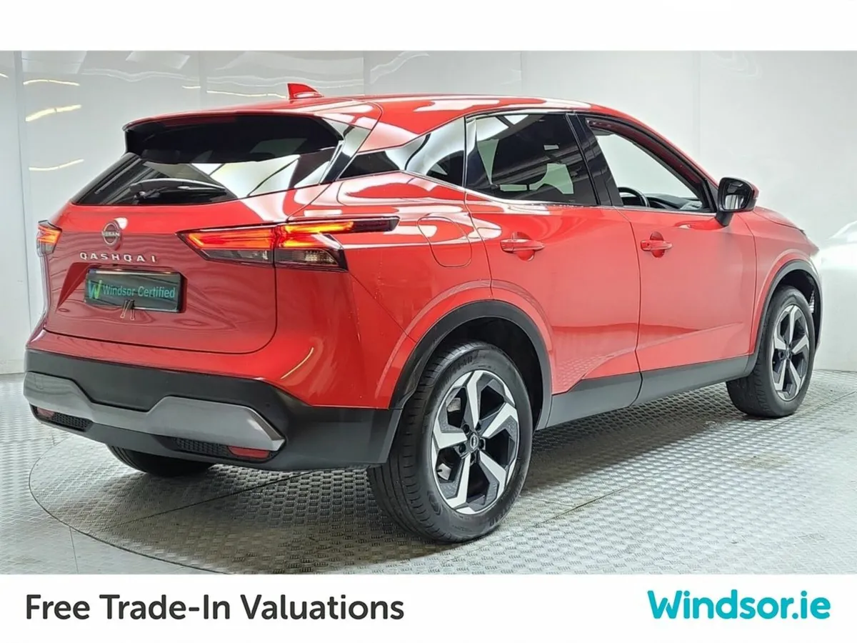 Nissan Qashqai 1.3 PET MILD HYBRID SV PREMIUM*SCRA - Image 3