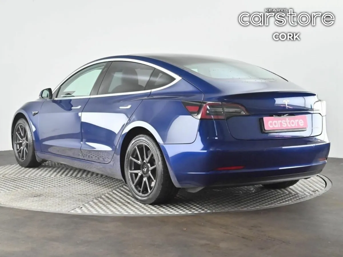 Tesla Model 3 Long Range (AWD) - Image 3