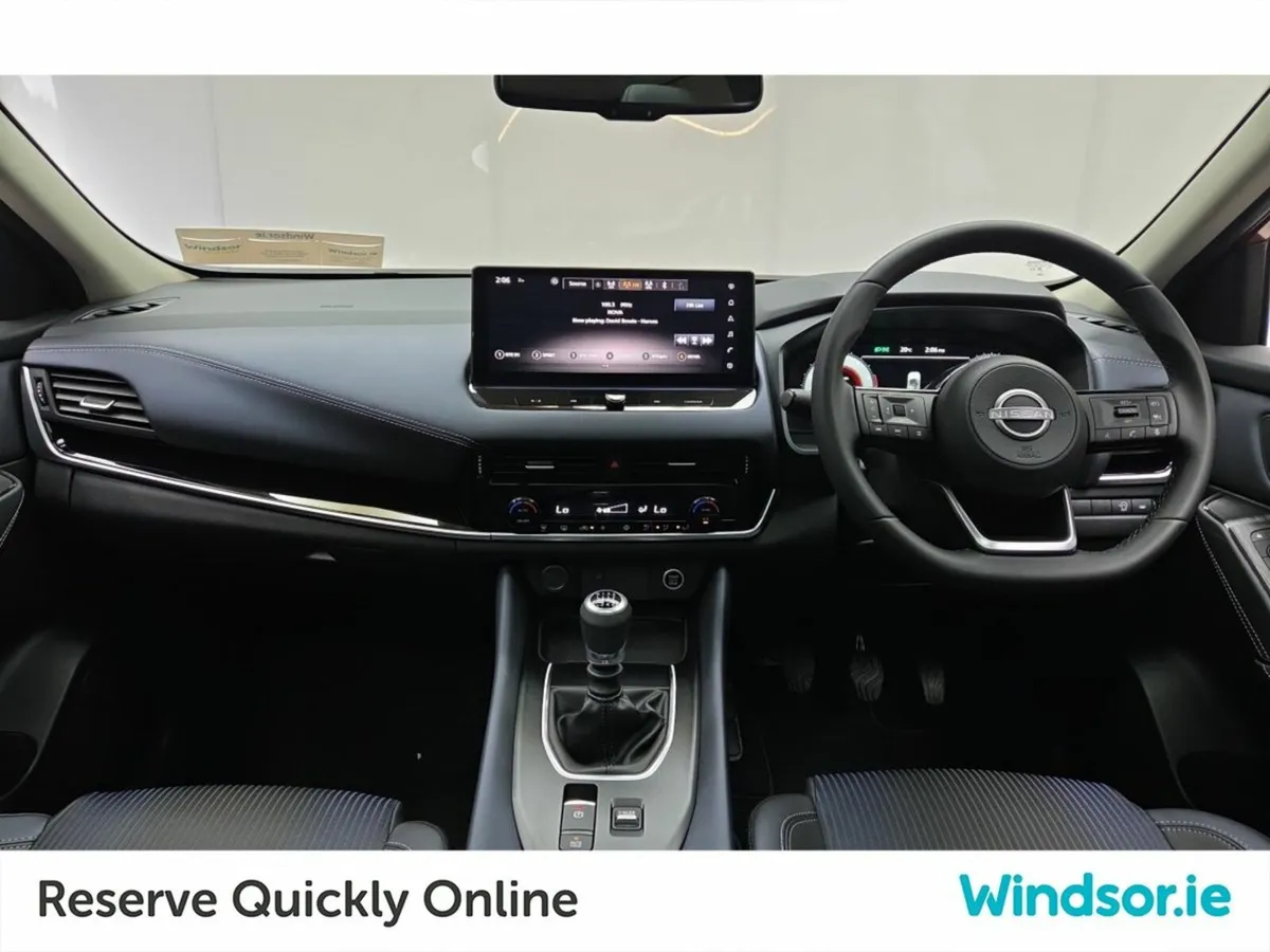 Nissan Qashqai 1.3 PET MILD HYBRID SV PREMIUM *SCR - Image 4