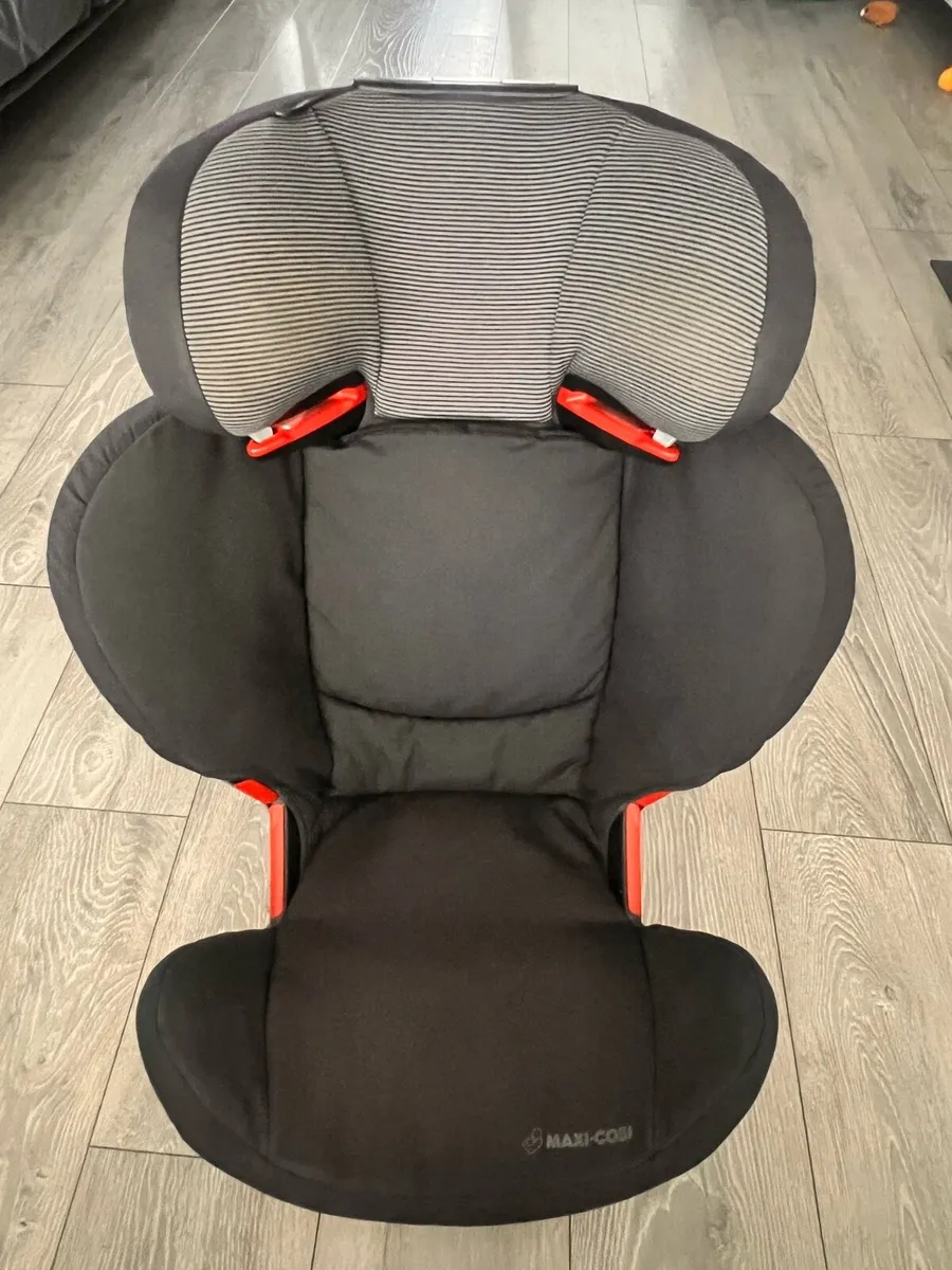 Child car seat - Image 1