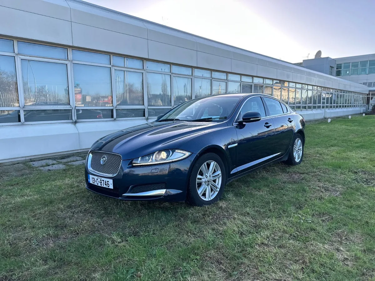 Jaguar XF 2013 automatic - Image 2