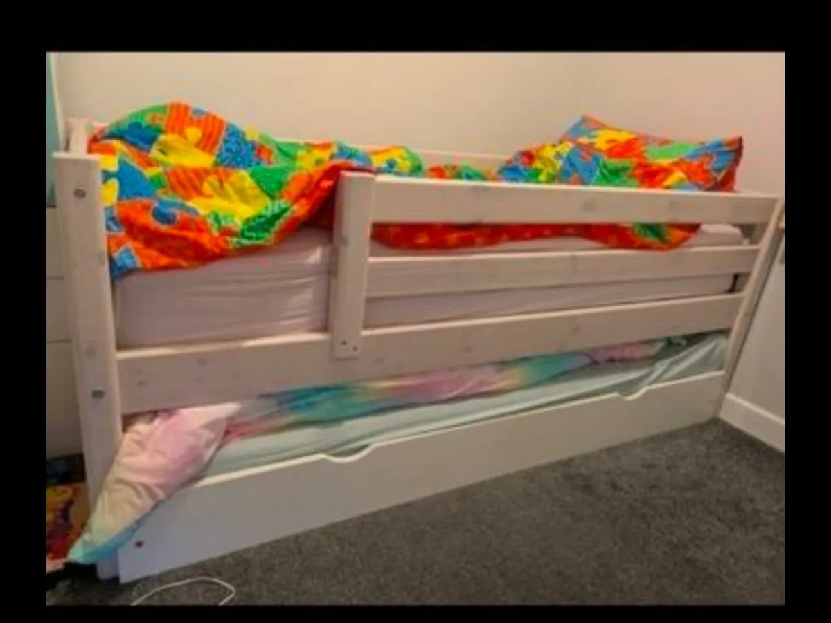 Flexa Single Bed with Trundle - Image 1