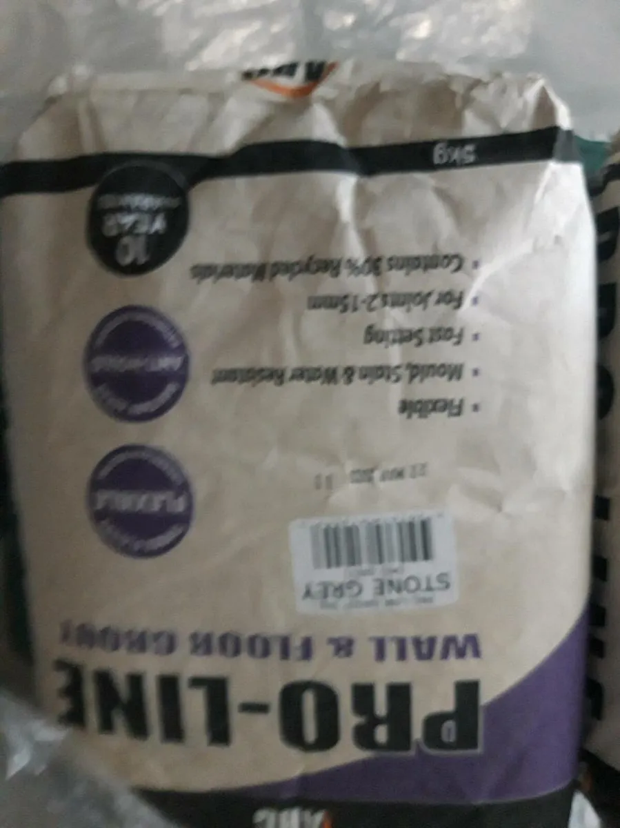 Tile adhesive & Grout. - Image 2