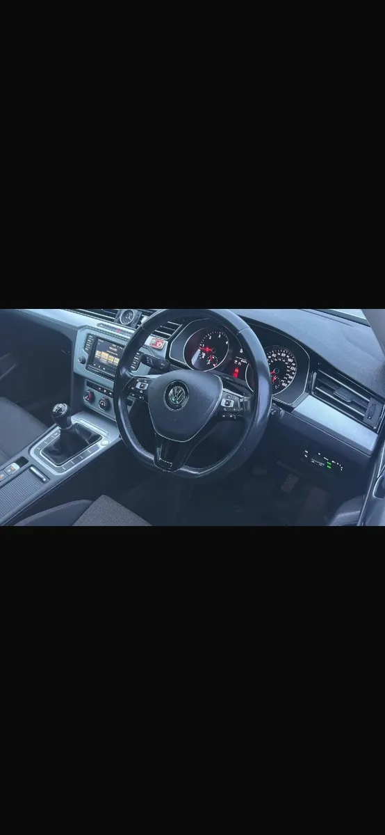 Volkswagen Passat 2016 - Image 3