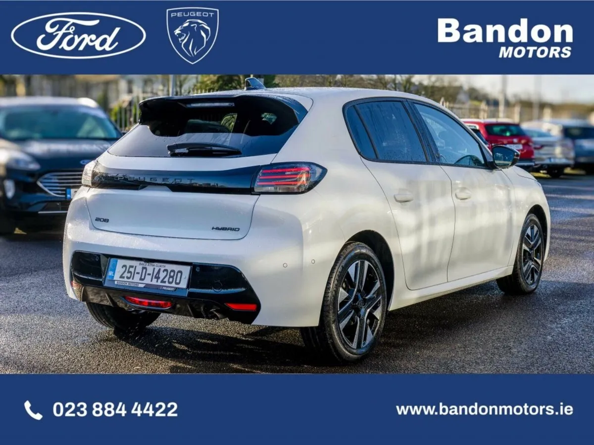 Peugeot 208 2025 Peugeot 208 White. 1.2 MHEV Puret - Image 3