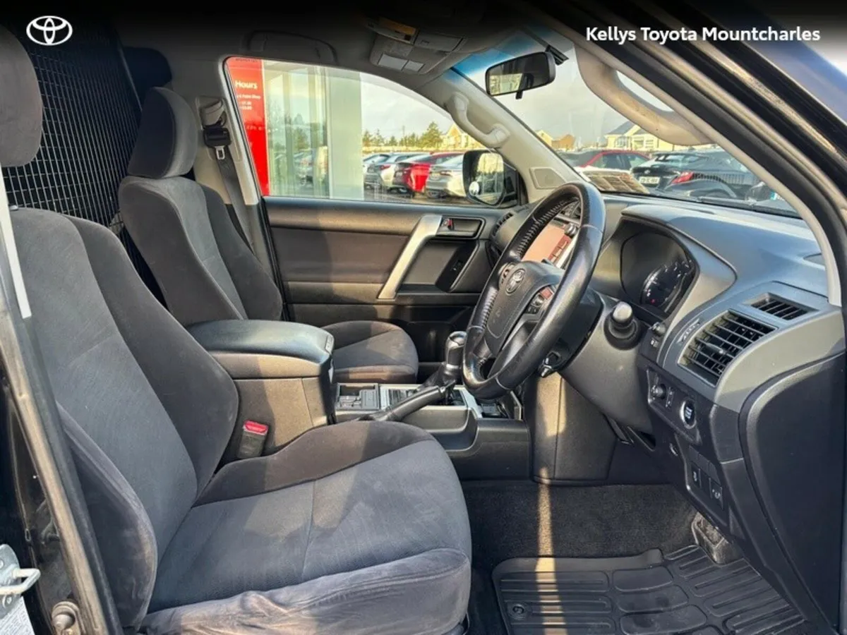 Toyota Land Cruiser LC LWB GX COMM AUTO - PRICE PL - Image 4