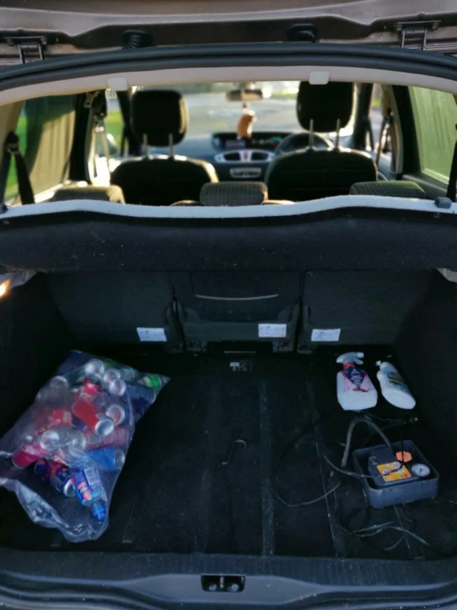 Renault scenic DCI automatic, QUICK SELL - Image 4