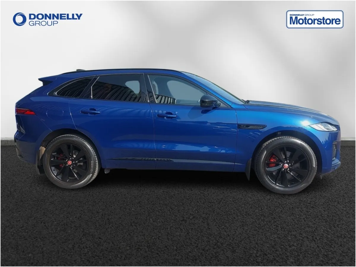 Jaguar F-pace F-Pace Estate Special Editions R-Dyn - Image 3