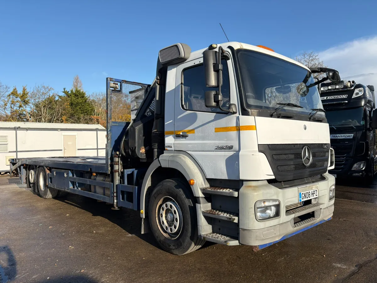 MERCEDES 2529 CHEESE WEDGE PLANT BODY AND CRANE - Image 3